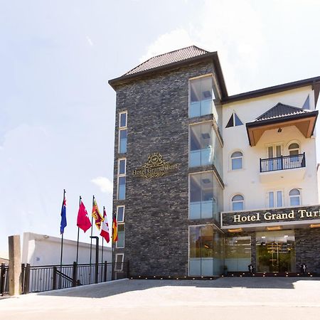 Hotel Grand Turf By Gsp Нувара Елия Екстериор снимка