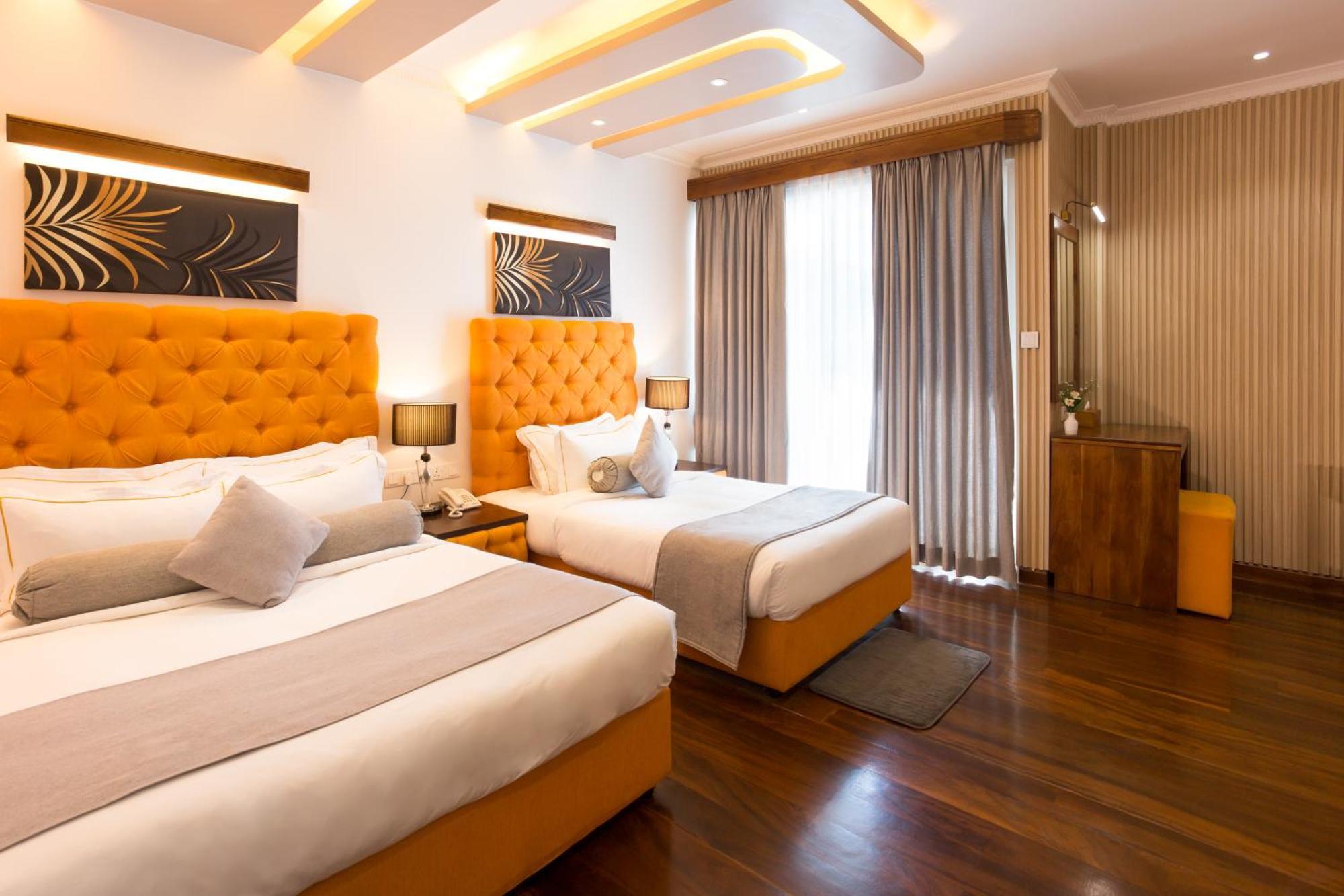 Hotel Grand Turf By Gsp Нувара Елия Екстериор снимка